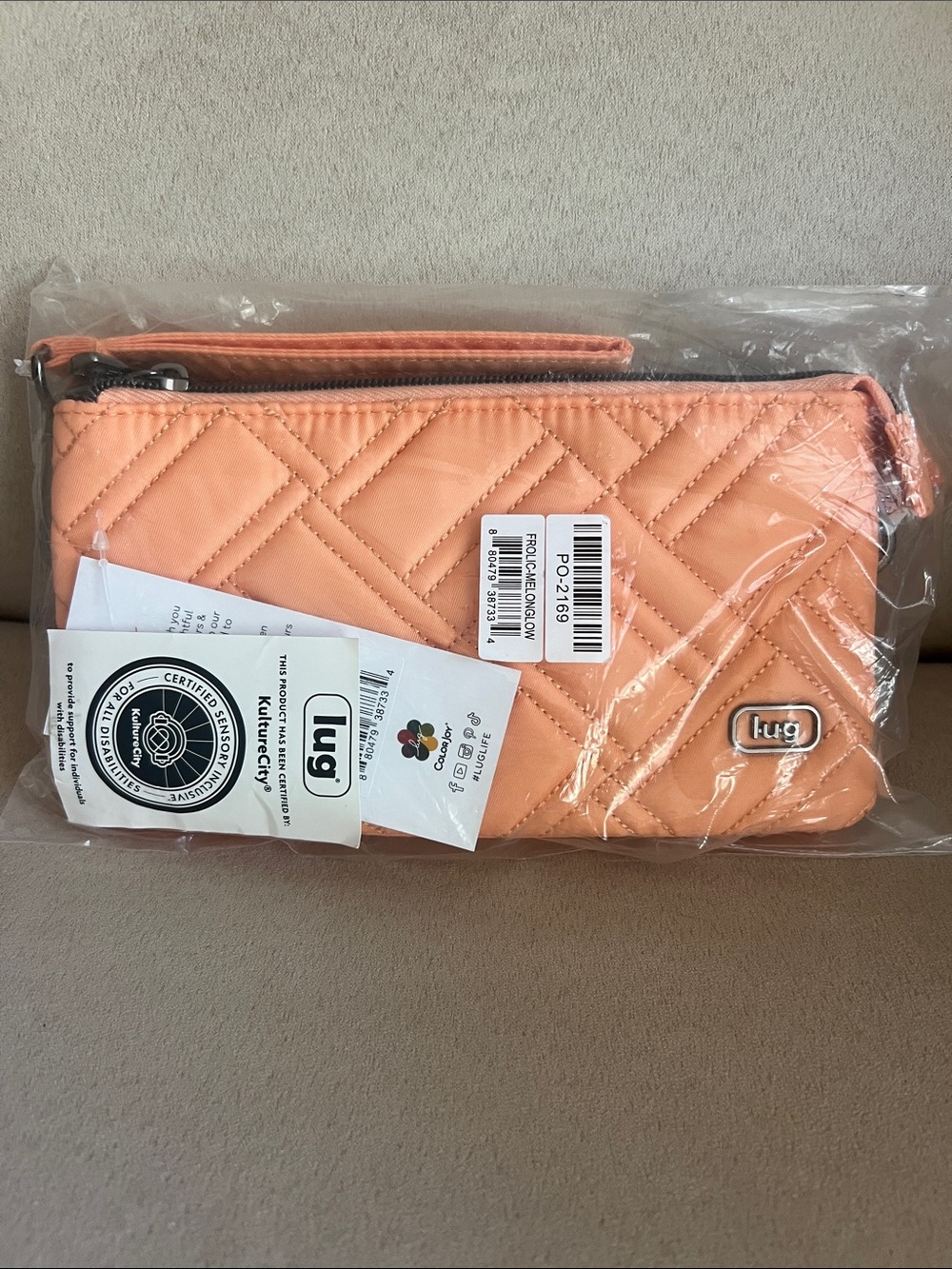 NWT Lug Frolic RFID Wristlet in Melon Glow🍈